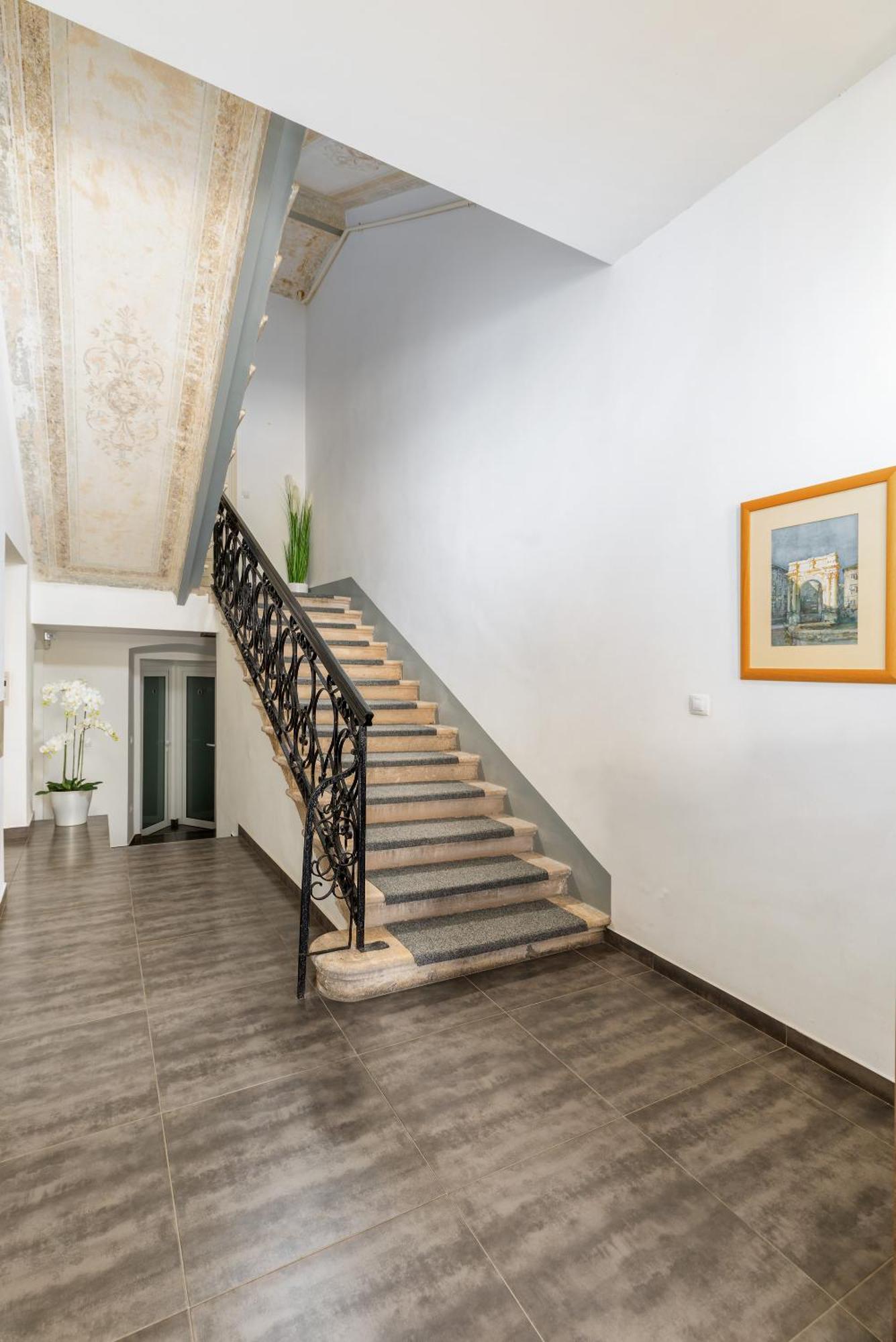 Boutique Suites Joyce プーラ エクステリア 写真